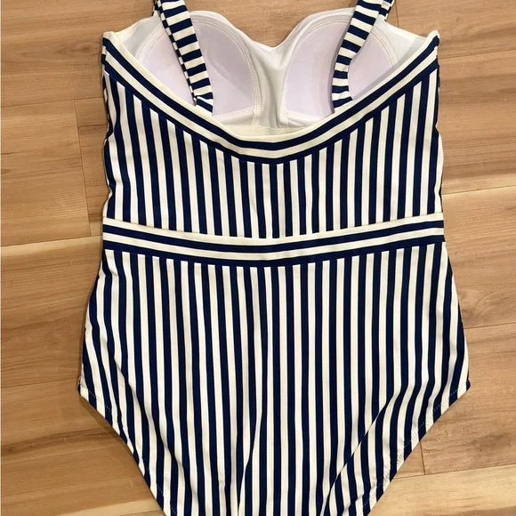 Boden Clean Sweetheart Swimsuit Navy Ivory Stripe Chevron 4R NWT - Picture 4 of 12